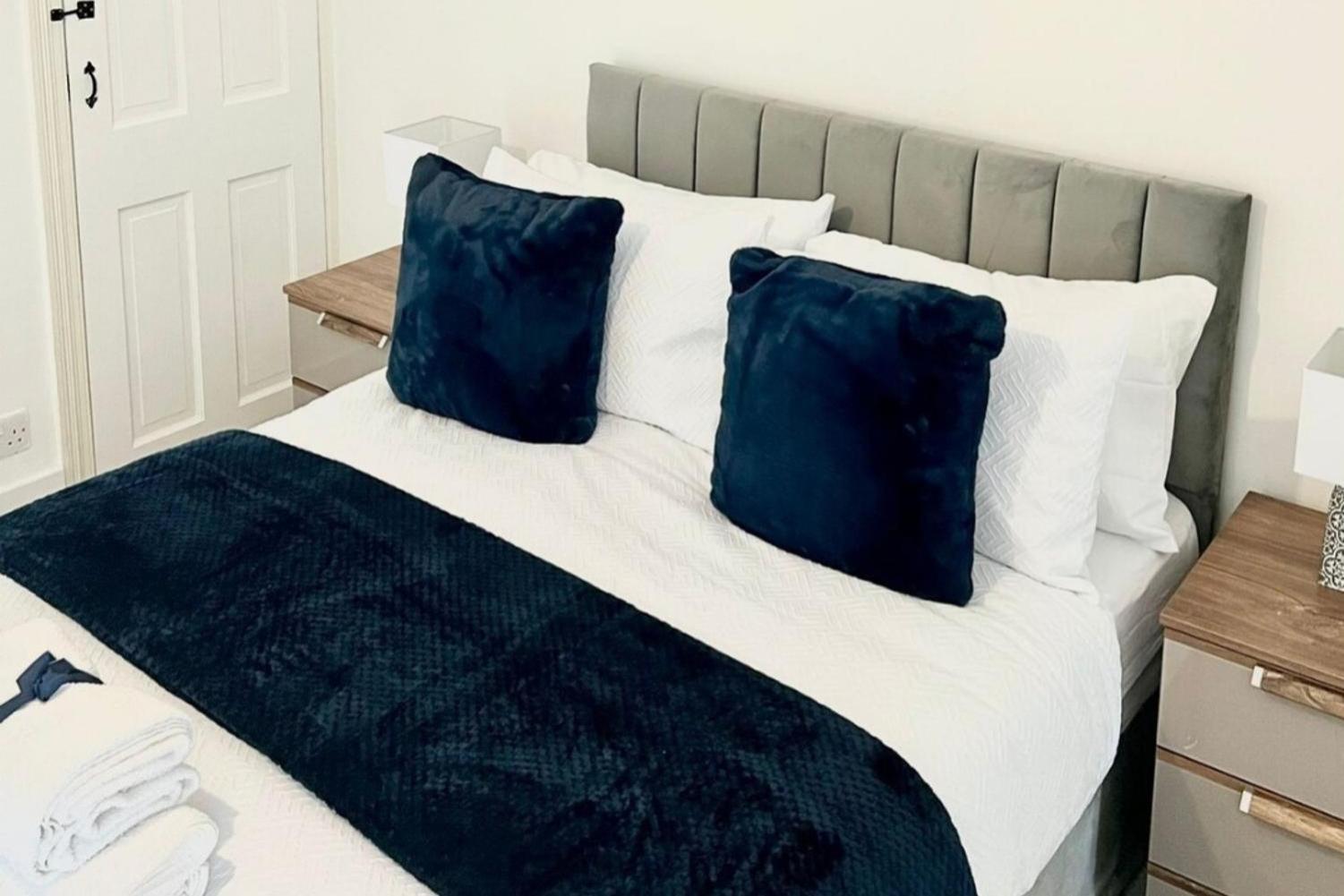 Strood Home-Sleeps 6-Great For Groups & Families Rochester (Kent) Exteriör bild